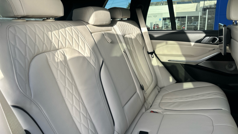 BMW X5 xDrive M50i 5dr Auto Petrol Estate